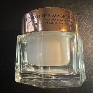 Charlotte Tilbury Magic Cream instant TURNAROUND moisturizer note box
